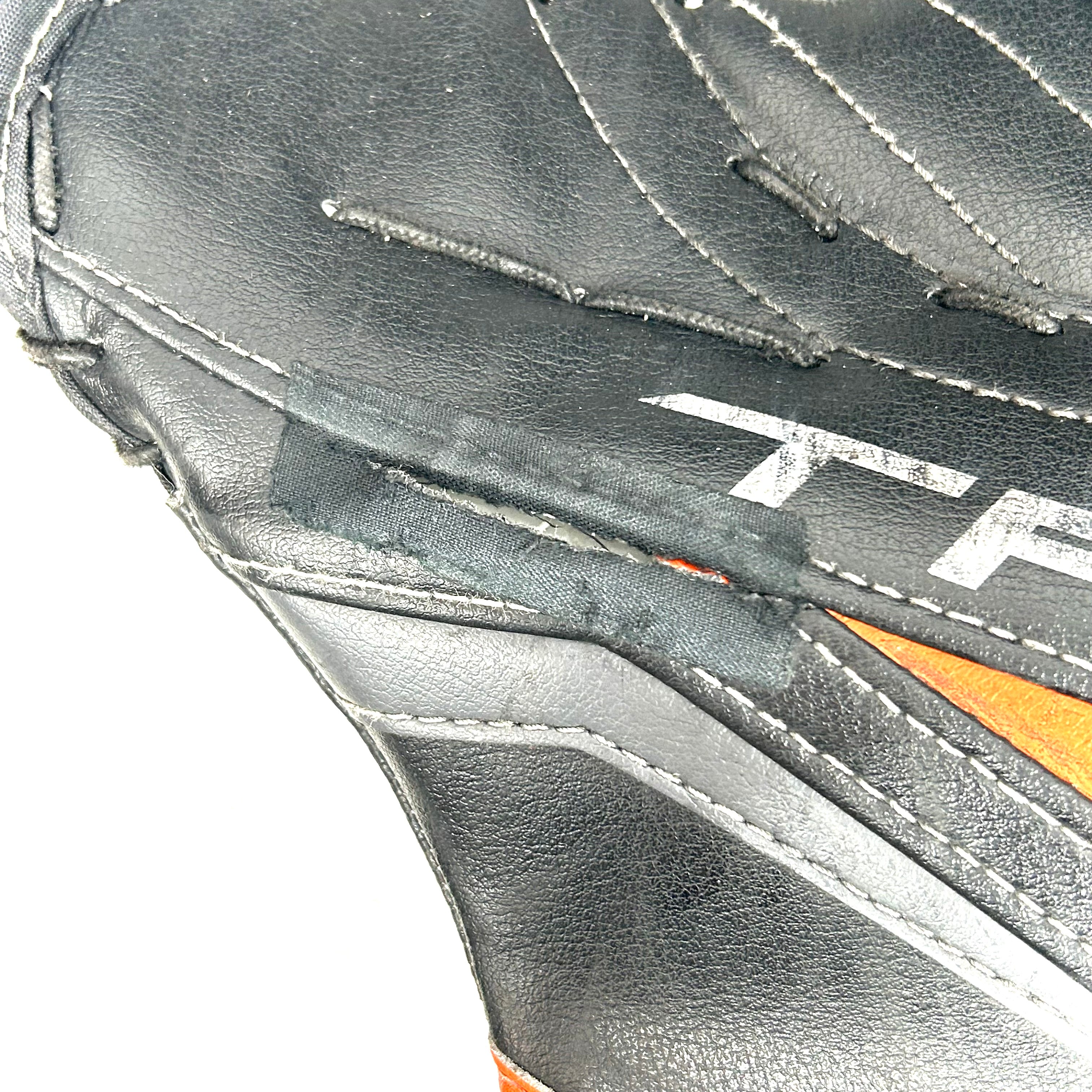 True L12.2 - Gant de gardien de but Pro Stock d'occasion (noir/orange)